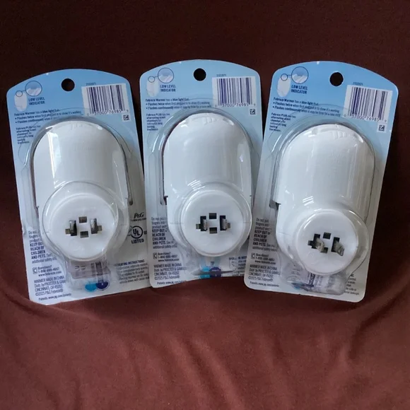 Febreze Oil Warmer Bundle of 3 NEW/Sealed With low-Level indicator light - Picture 3 of 4